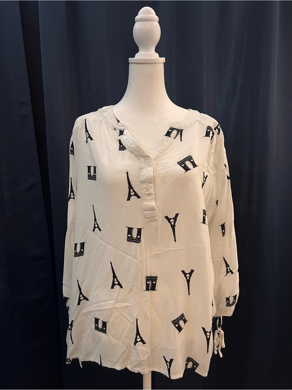 Como Black Woman White Paris Print Blouse 2X Eiffel Tower Long Sleeve